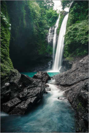 Stampa su plexi-alluminio  Cascata nella foresta pluviale di Bali - Road To Aloha