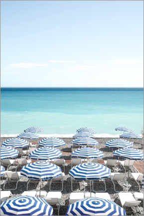 Stampa su vetro acrilico  Ombrelloni da spiaggia blu a Nizza, Francia - Henrike Schenk